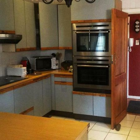 The Birches Backpacker Lodge Randburg Bagian luar foto
